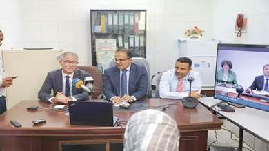​نائبة السفير الأمريكي لدى اليمن تؤكد استمرارية دعم القطاع الصحي 